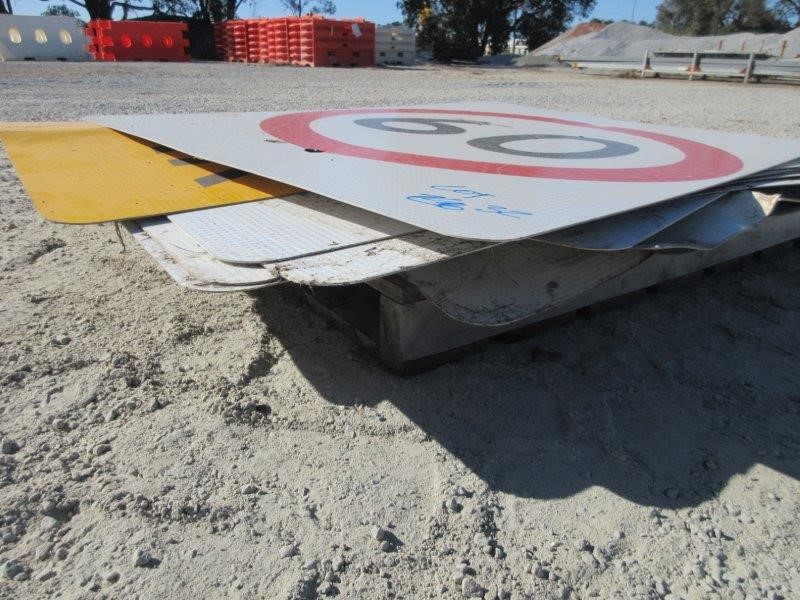 1/2 Ounce CPG Silver certified Sealed Bar & 4 x Germania Mint 1g Silver Bar