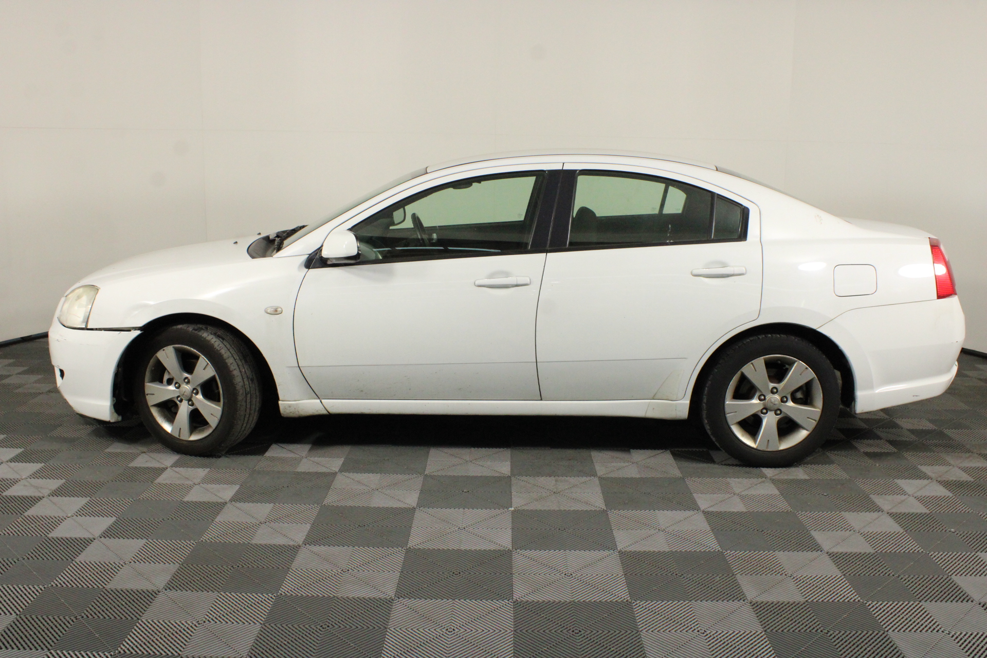 Waterproof  Watch Barrel Shaped Transparent Red Color Quartz Watch Popular