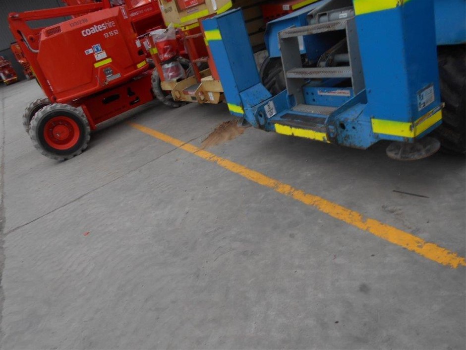 1 OZ 2011 Koala/Australia Coin Finished in 999 Fine Silver in Capsule