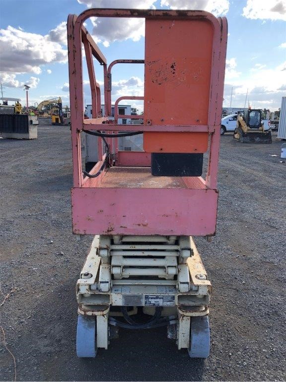 5.27 Carats Fire Orange Opal