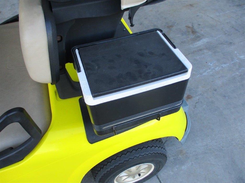 2.97 Carats Reddish Pink Rhodolite Garnet