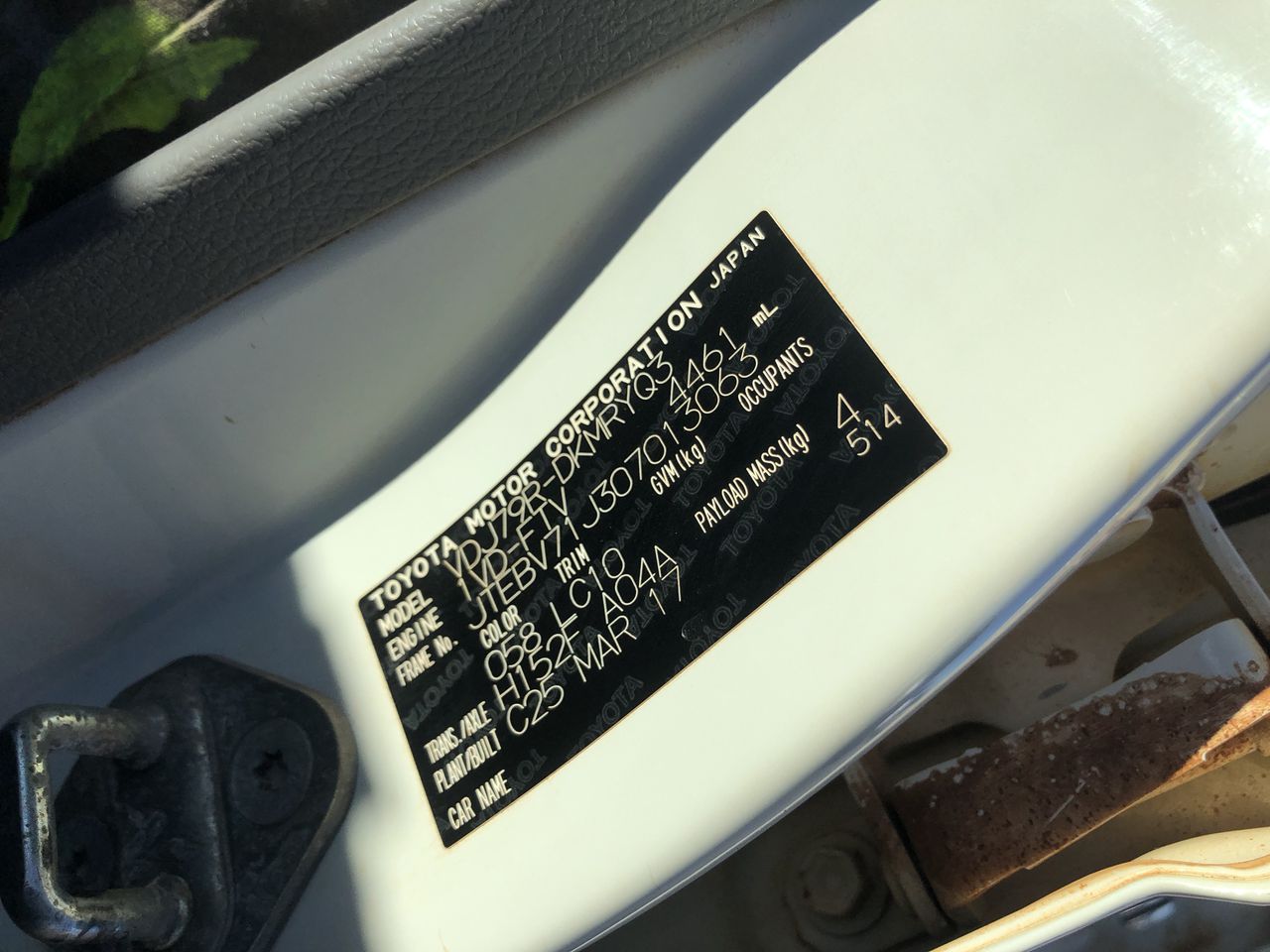 0.12 carat white round 4 diamond