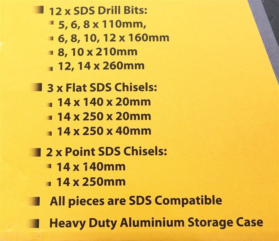 18K Gold-Filled Cuban Bracelet with Simulated Diamond Clasp - 17.8cm