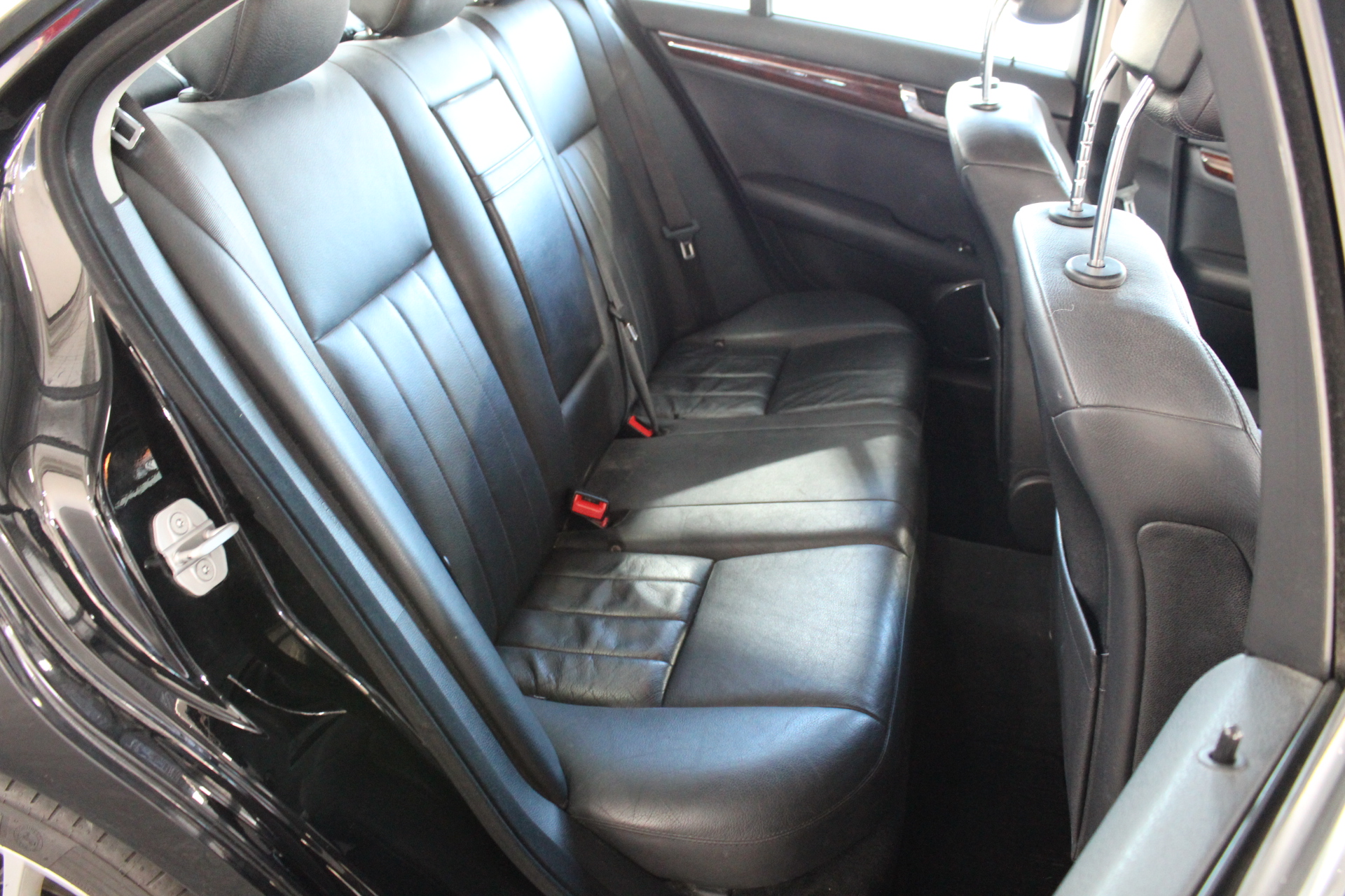 St Huberts The Stag Chardonnay (6x 750mL).