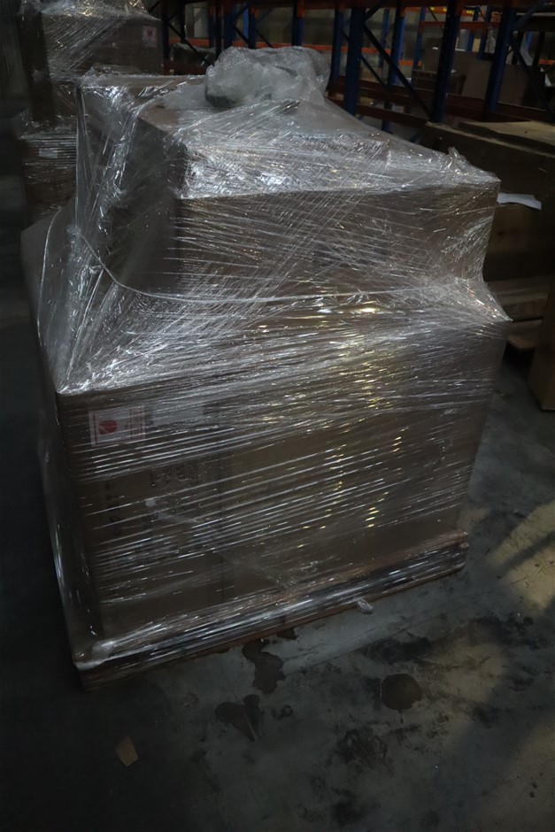 Wolf Blass Red Label Chardonnay (6x 750mL).