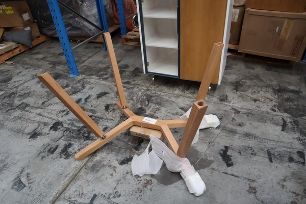 Circle of Friends Pink Moscato Slimline Cans NV (24x 250mL) Limestone Coast