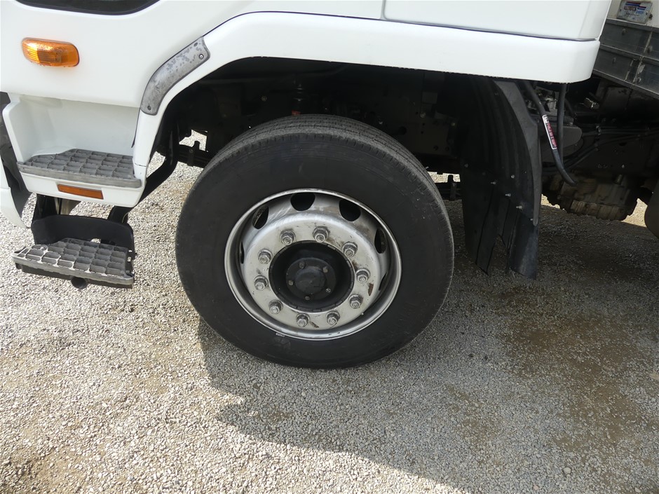 2016 Holden Commodore SV6 BLACK EDITION VF II (V8 manual Upgrade)