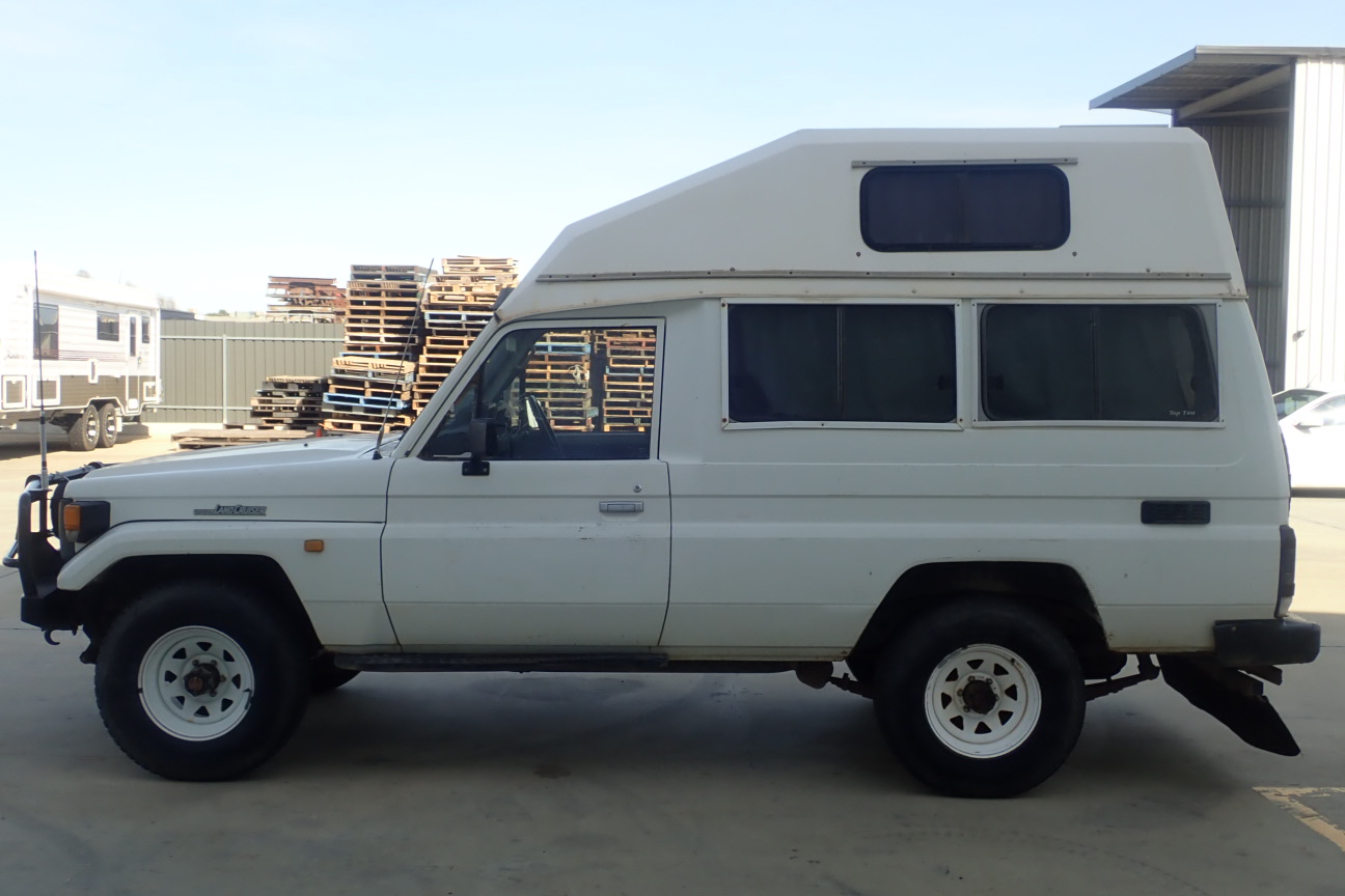 2.0ct Round Cut GRA Certified Moissanite 925 Sterling Silver Ring - Size 9