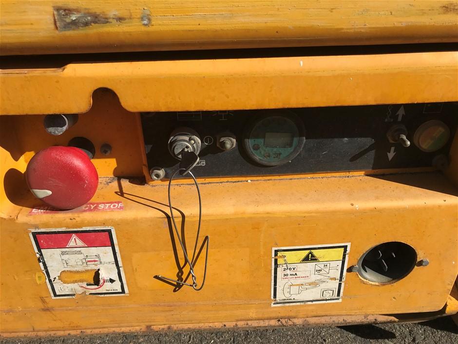 4.0ct Oval Cut Simulated Diamond 18K Gold Filled 925 Silver Ring - Size 8