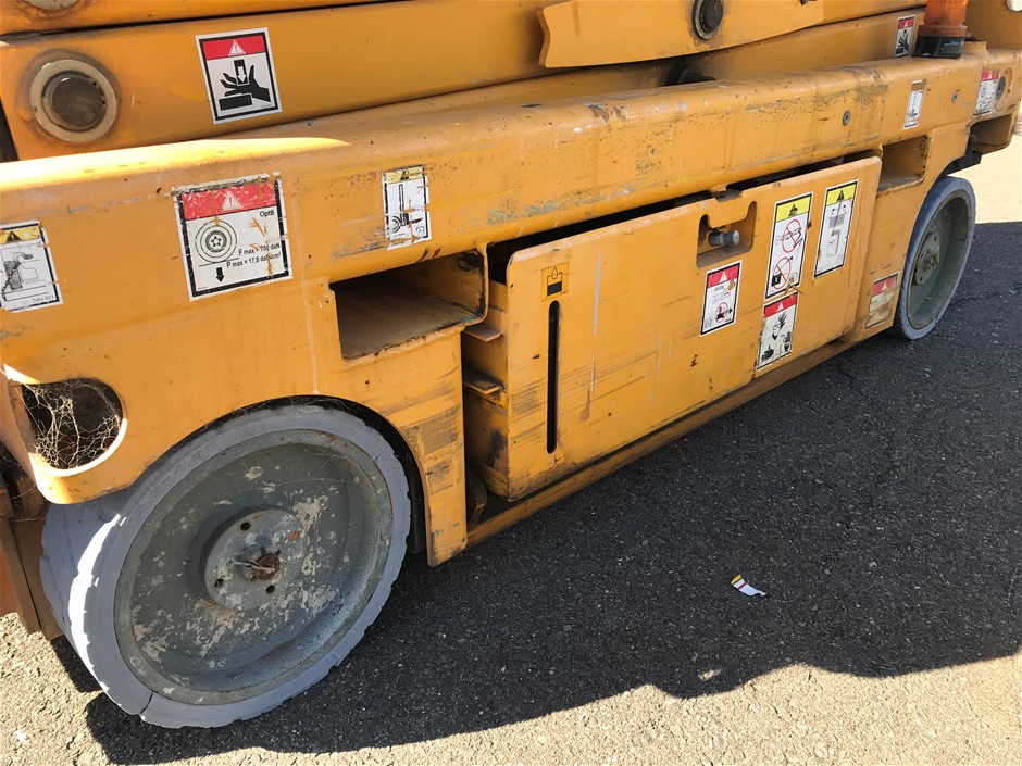 Simulated Diamond Band 925 Sterling Silver Ring - Size 8