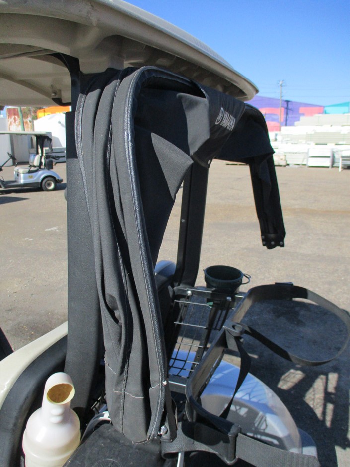 Bradman 5 Dollar Bi Metal Coin on Card of Issue 1996 Issued by RAM