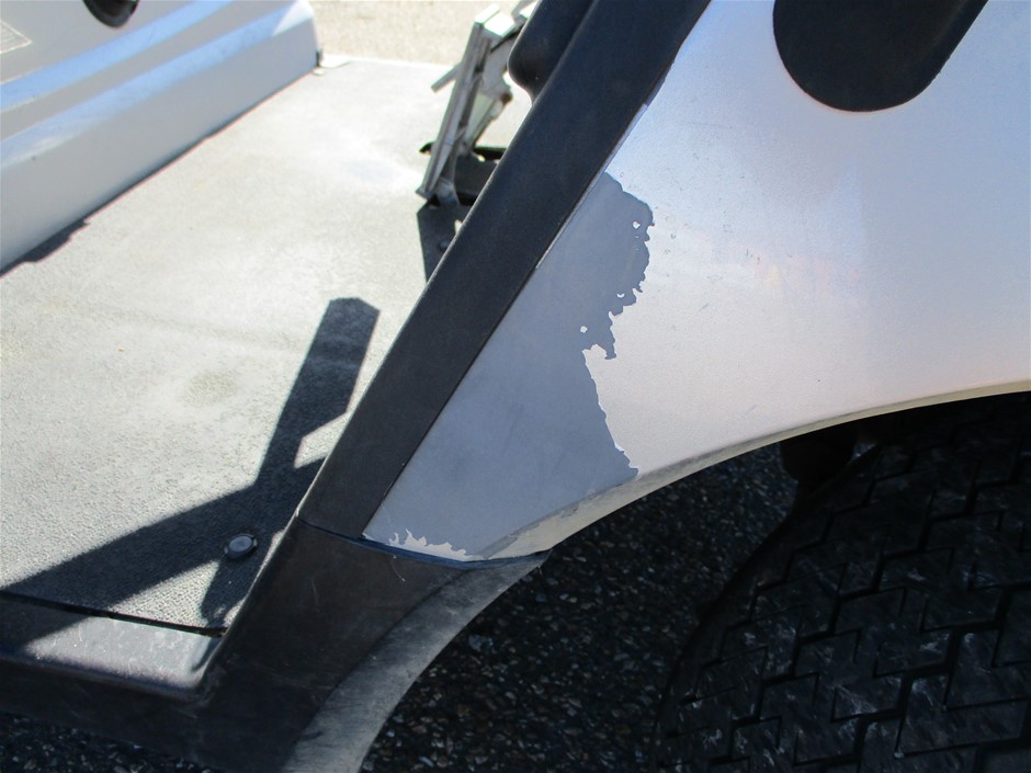 1/10 Oz 999.5 Silver Red Kangaroo & Joey 2025 Australian Bullion