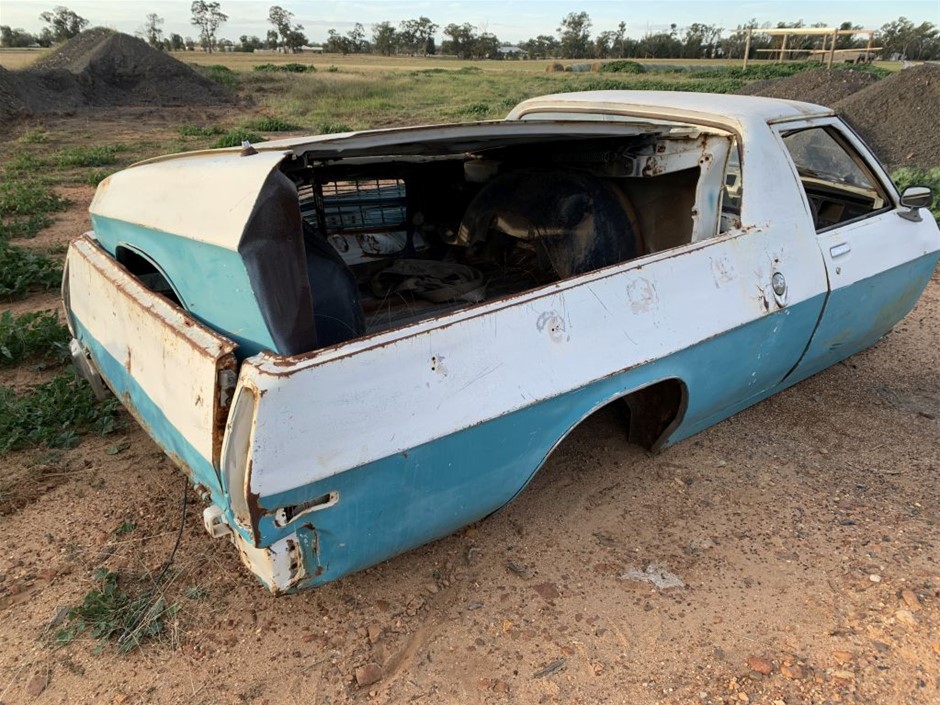 SHARK Steam Mop Hard Floor Cleaner for Cleaning and Sanitizing with XL Remo