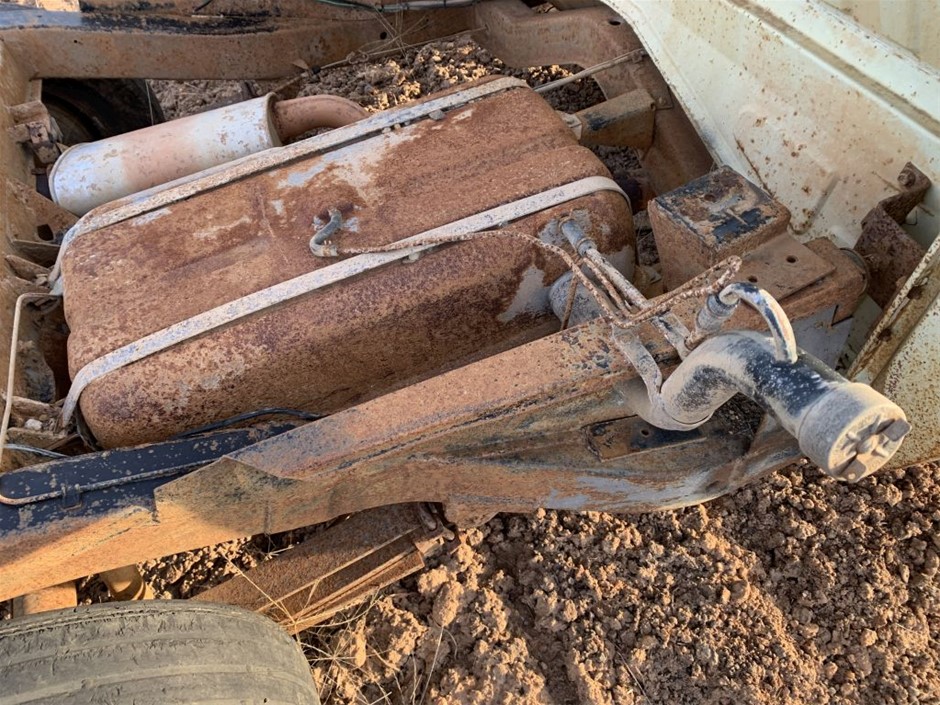 TIBECCA Living Venice Velvet Oversized Duvet Set, Camel.