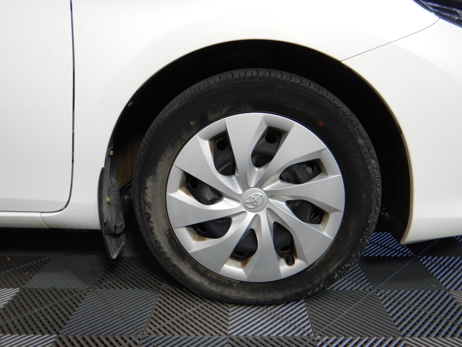 L.T. Williams 28 Rail A Frame, Powder Coated White, 60cm.