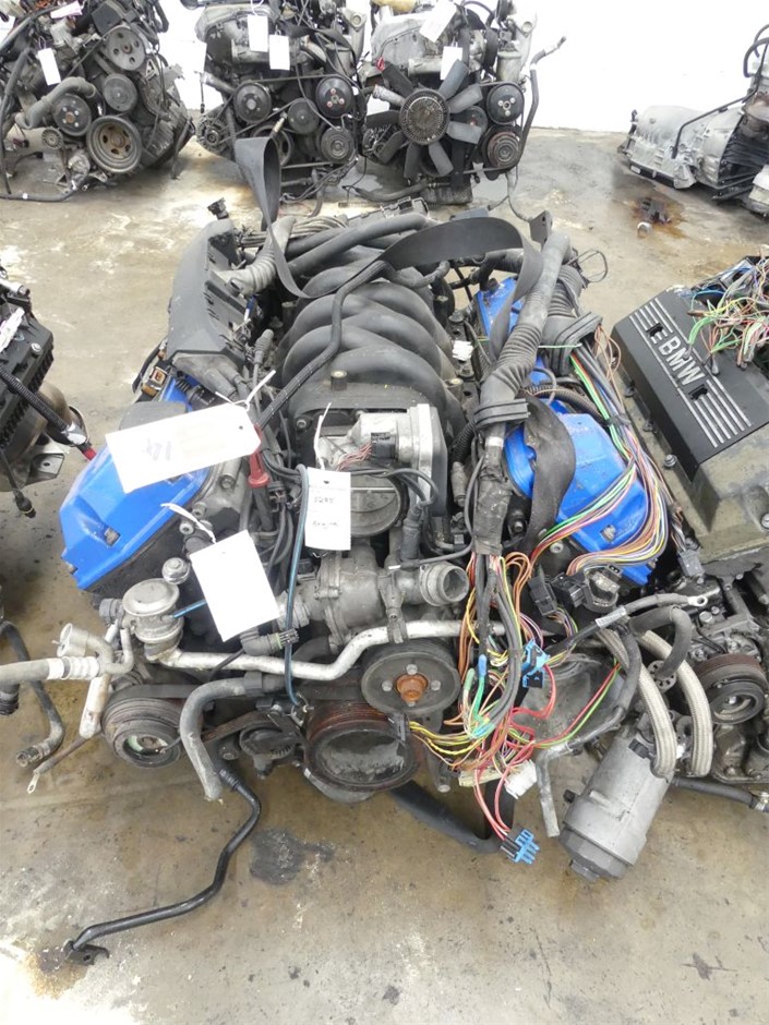 2 x DREAMWORKS GABBY'S DOLLHOUSE MerCat’s Spa Room Playset For 3yrs+.