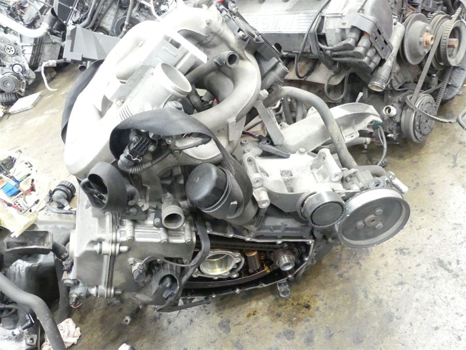 Roborock H60 Ultra Stick Vacuum RR-H9A1A51-09. NB: Has been used, not boxed