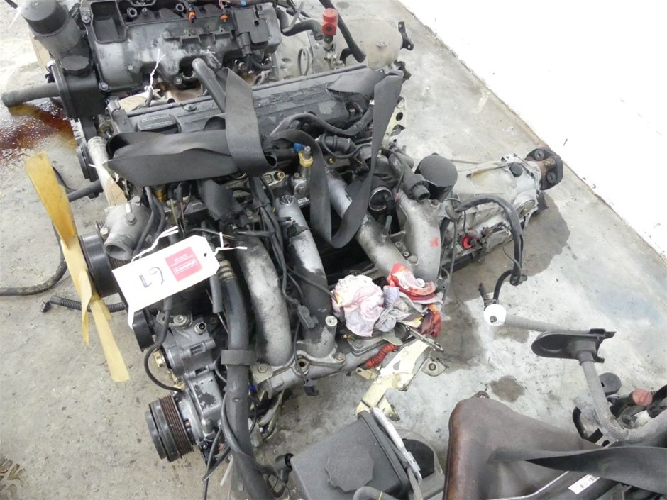 5-6mm Greyish Blue Pearl & Swarovski Pearl Charm Bracelet