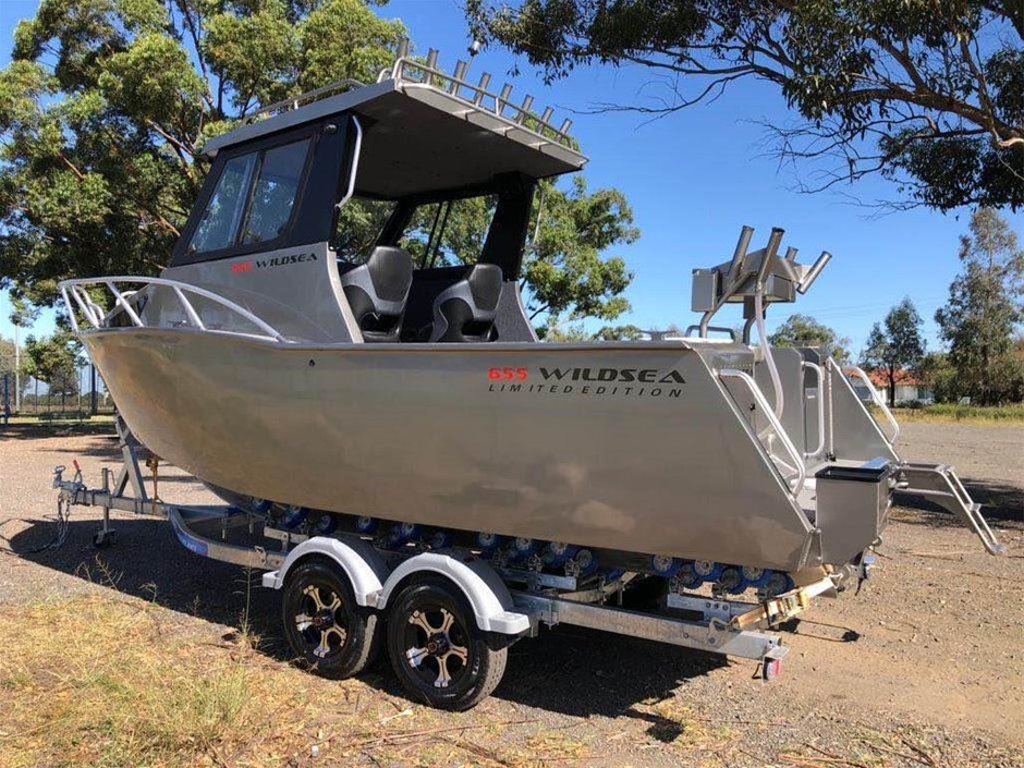 6-7mm Black & Pink Potato Shape Pearl with Platinum Plated Bracelet