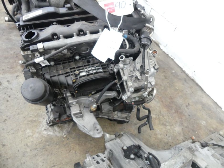 Li’l Woodzeez – Travel Suitcase Living Room Playset