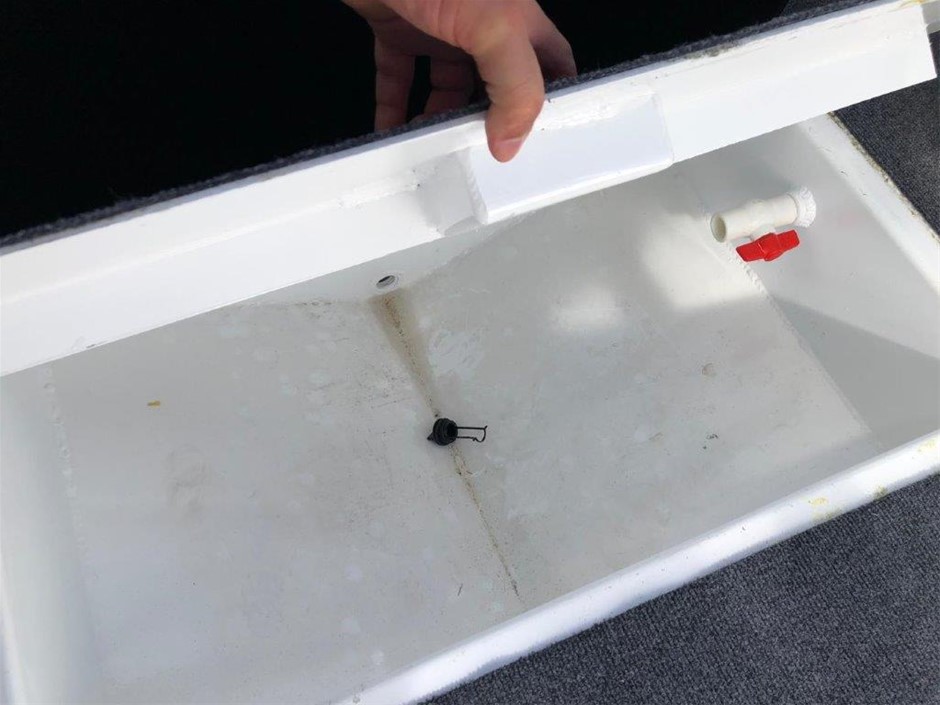 Shark UltraCyclone PetPro Handheld Vacuum Cleaner. NB: used.