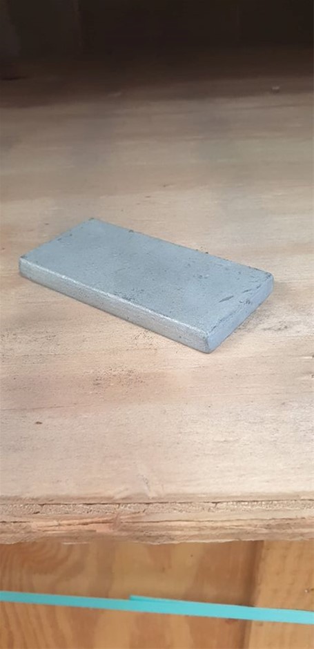 2022 Queen Elizabeth Platinum Jubilee Gold plated Medallion