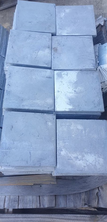 2016 UNC 50c HOLDEN HERITAGE COLLECTION HQ Kingswood COIN ON CARD