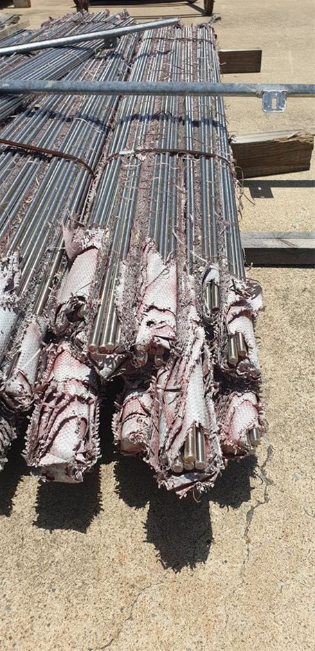 Vial full of Gold Leaf/Flake x 3