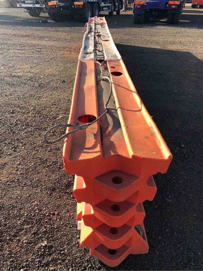 1966 Australia Queen Elizabeth Silver & 0.12 carat round 4 diamonds