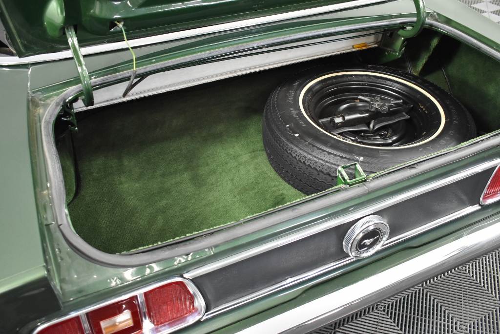 Wolf Blass Red Label Cabernet Merlot (6x 750mL).