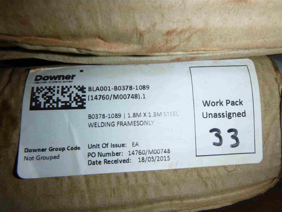 Stunning Rhodium Plated Champagne Crown Heart Ring - US Size 7