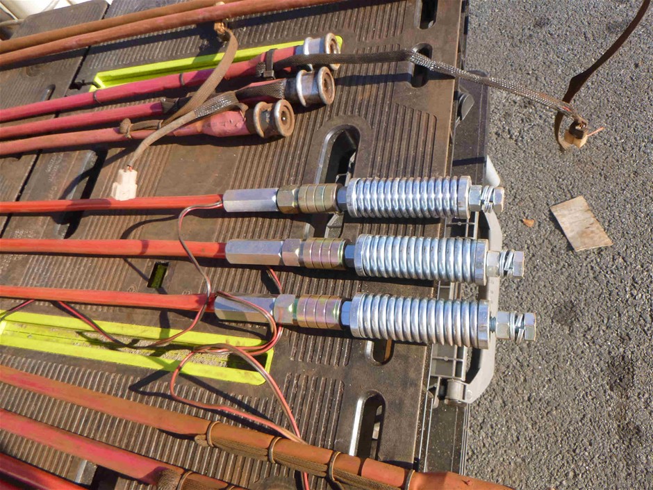 Solid 925 Sterling Silver 8mm Round Pendant Featuring a Crystal Swarovski®