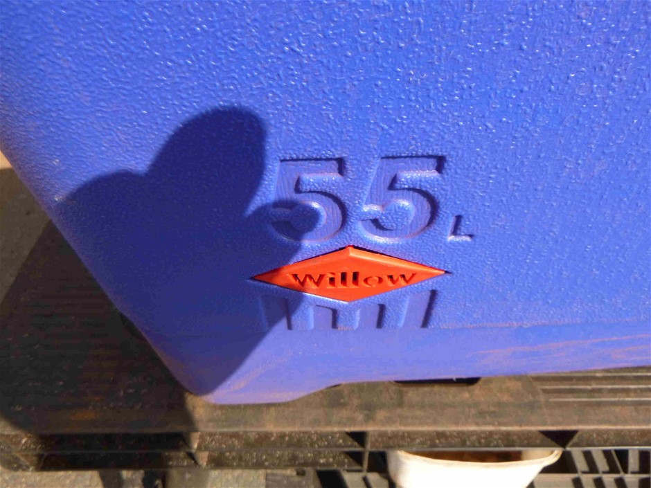 Solid 925 Silver 6mm Square Stud Earring Featuring 2 Crystals by Swarovski®