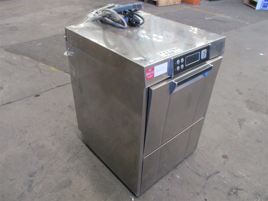 Solid 925 Sterling Silver 6mm Square Stud Earrings 2 Crystals by Swarovski®