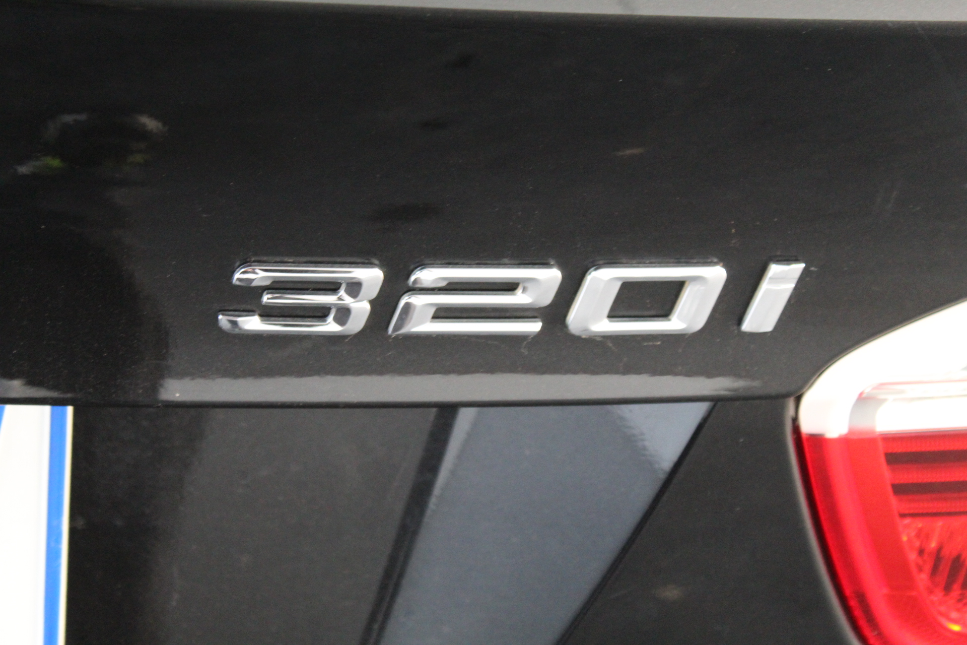 Stainless Steel Lightening Bolt Necklace in Silver