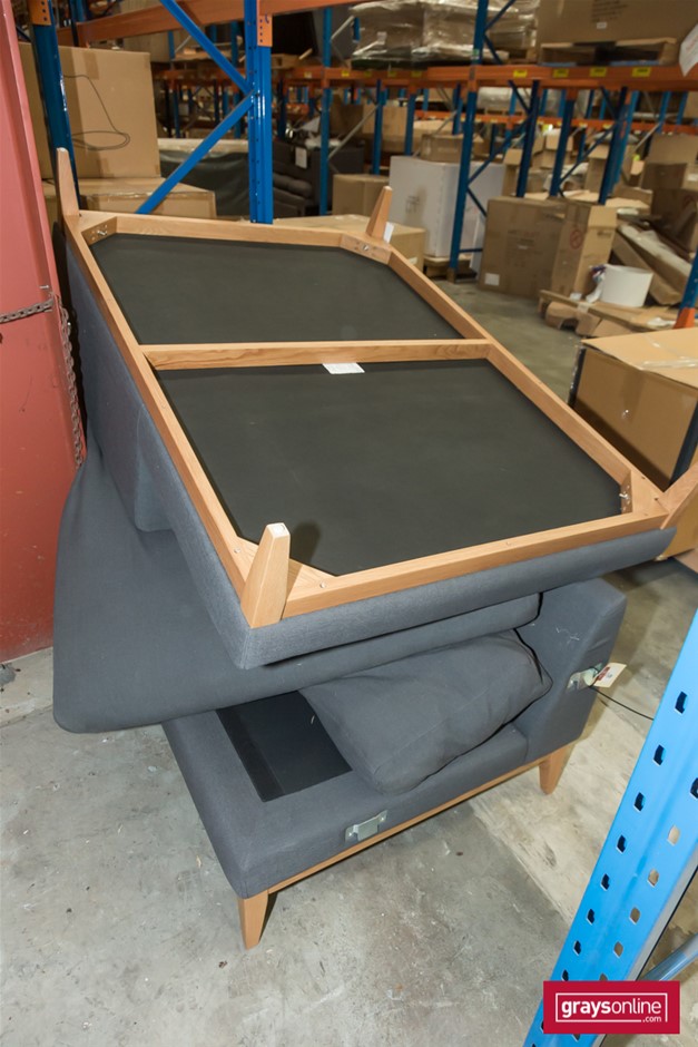 Bulk Pack of 5 Earrings in Gold