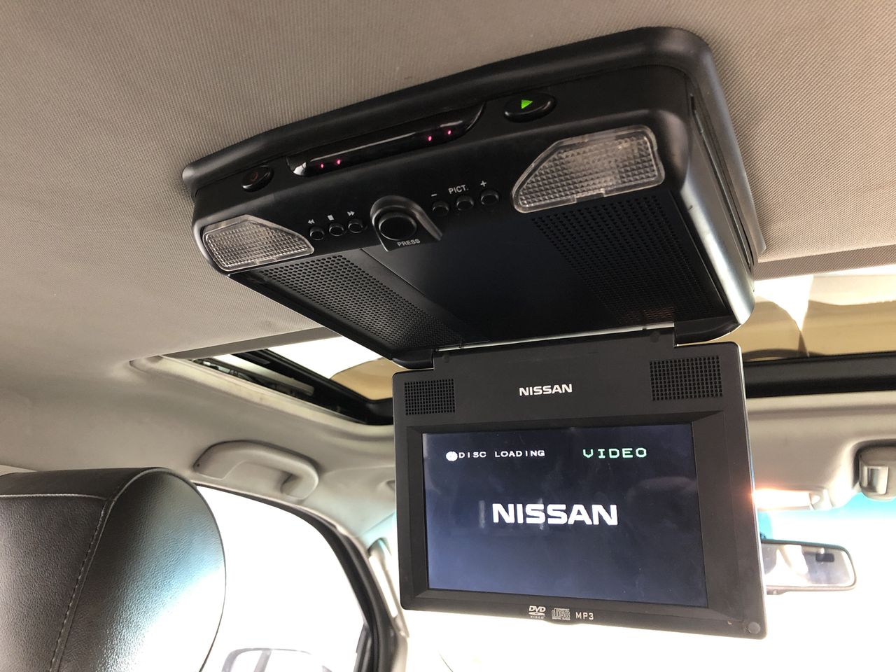 0.12 carat white round 4 diamond