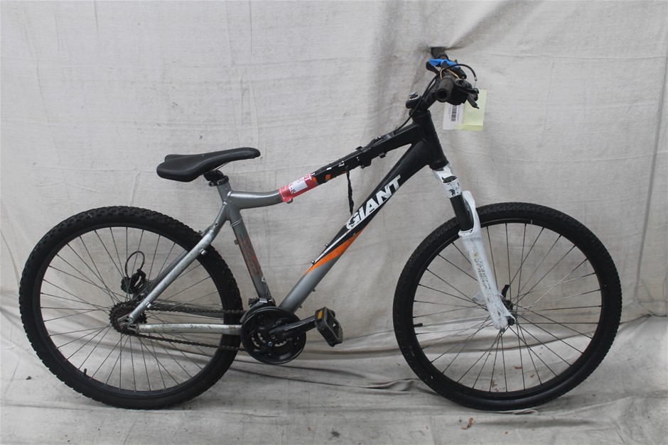 The Bowler Cleanskin Sauvignon Blanc 2023 (12x 750mL) SA