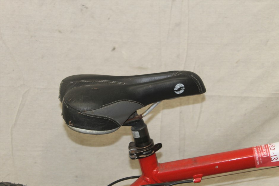 By The Vineyard Mixed Pack Pinot Grigio & Chardonnay (12x 750mL). SEA.