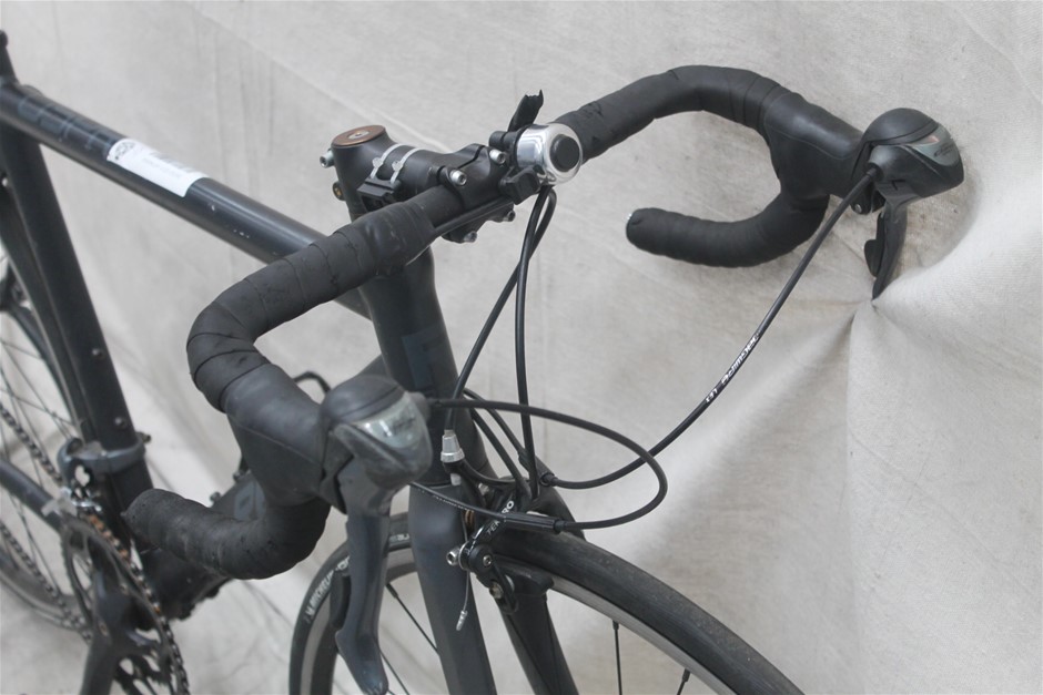 Wolf Blass Yellow Label Pinot Noir (6x 750mL). SA