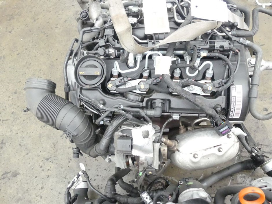 18KGF/ITALY  Yellow Gold Filled bangle -(stamped 18KGF/ITALY)