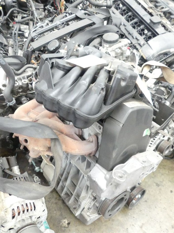 <p>2013 Isuzu  NPR 200 Medium Sitec 155 Series III 4 x 2 Pantech Truck</p>