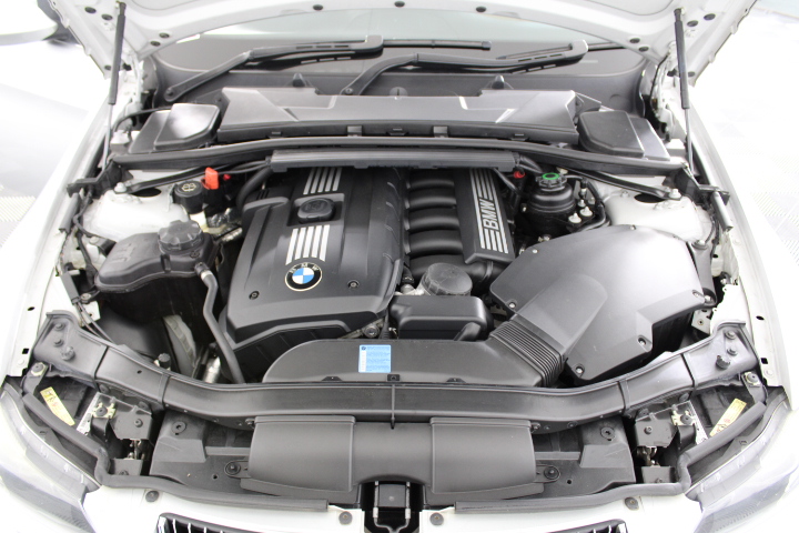 NUTRIBULLET High Speed Centrifugal Juicer, Dark Grey, 800W Motor, Two Speed