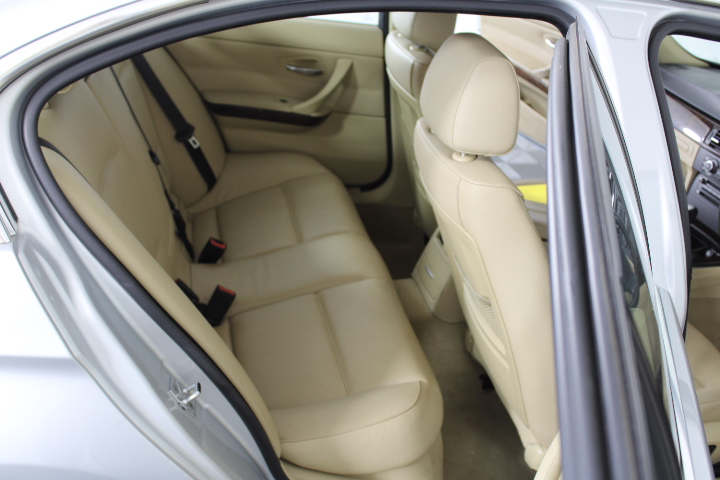 PHILIPS All in One Multi Cooker, 8L Capacity, Silver, Model: HD2238/72. NB: