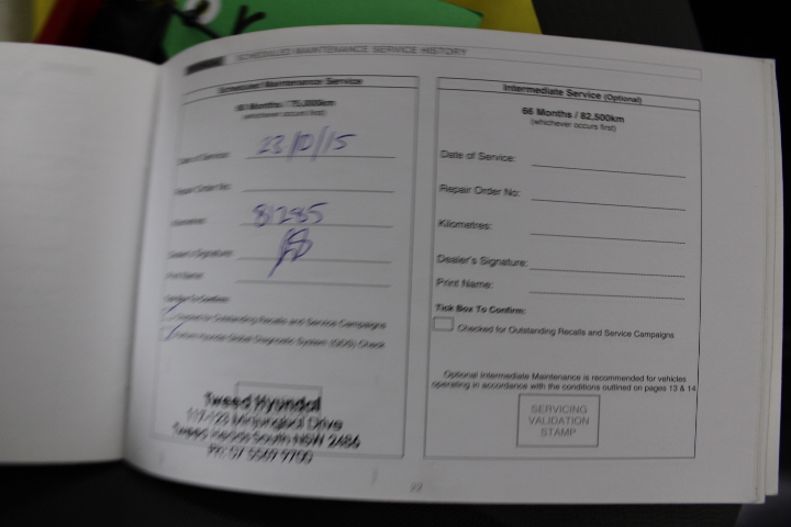 MAISTO Die Cast Lamborghini Aventador Coupe, 1:18 Scale, Red. NB: Missing d