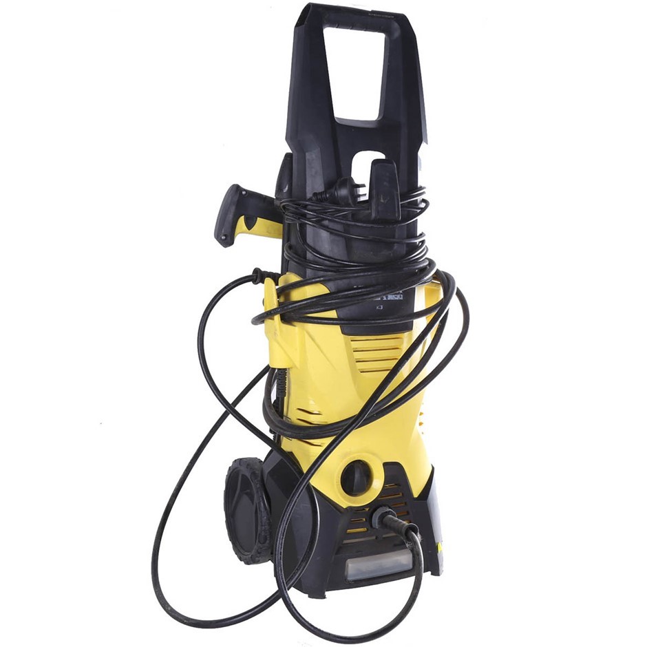 6mm Peridot & Baroque Pearl Dangling Earrings.