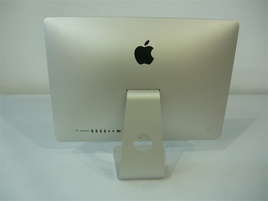 9-10mm Grade AB White Pearl Bracelet.