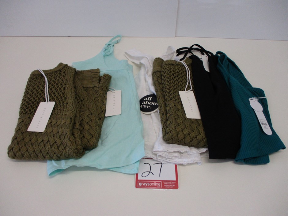 6mm Dyed & Heated Turquoise Gemstones Beaded Bracelet.