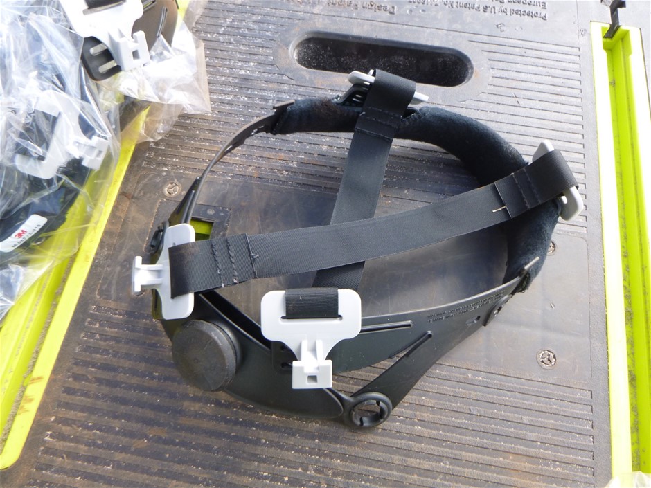 Designer Multilayer Bar & Circle Pendant Necklace - Yellow