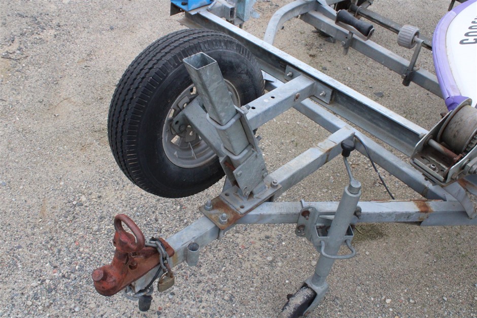 4 x Assorted Security Cameras and Accessories, INCL: ARLO, TAPO, ETC. NB: P